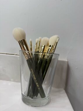 Spectrum x KJH Makeup Brush Set in Olive Green & Gold